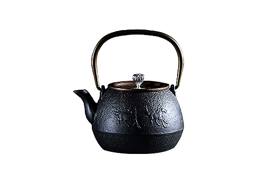 茶株历尽寒冬