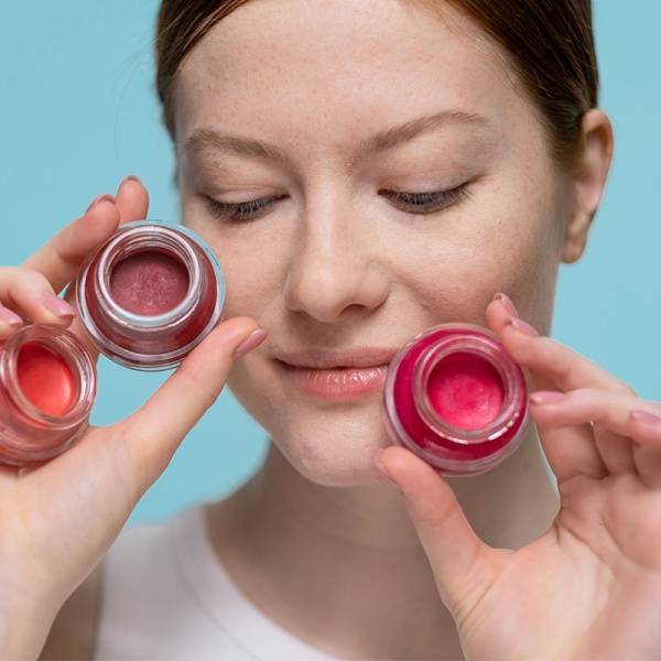 彩妆新零售策划